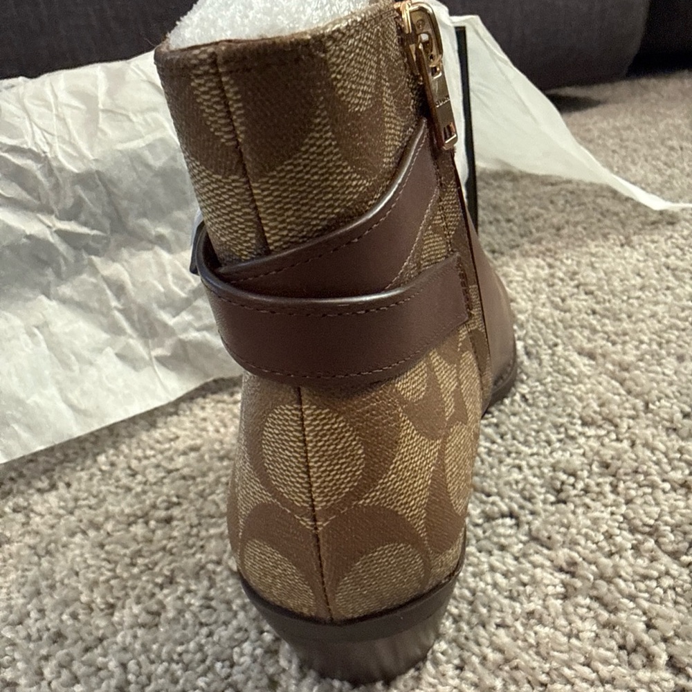 Coach Black Bootie Box with Signature Logo - Picture 6 of 11